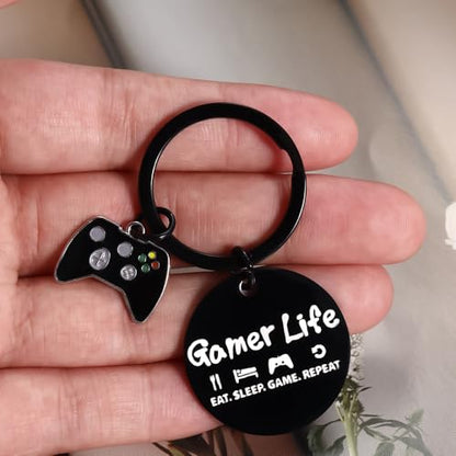 Gaming Gifts Video Game Player Keychain for Game Lover Man Woman Boyfriend Husband Birthday Christmas - color: Single Sided