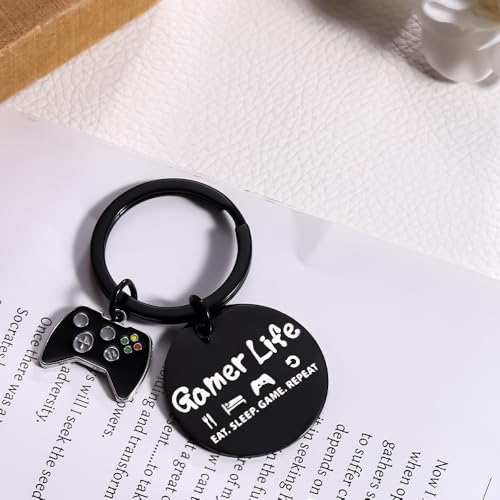 Gaming Gifts Video Game Player Keychain for Game Lover Man Woman Boyfriend Husband Birthday Christmas - color: Single Sided