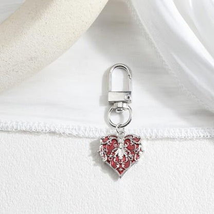 Poker Suit Keychain Club Spade Diamond and Heart Keycharms for Women Unique Game Keyring - color: Hearts