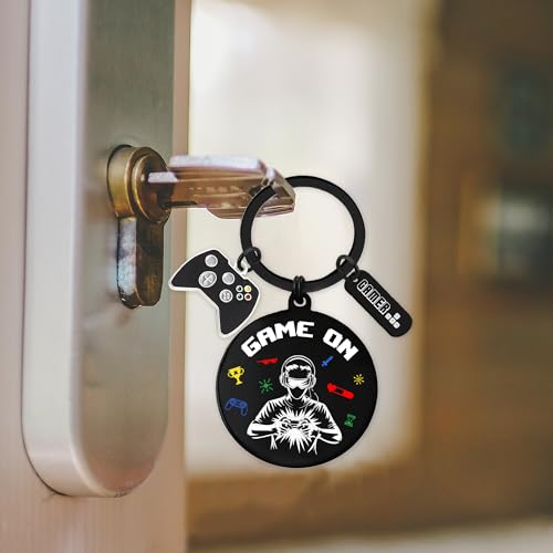 Video Game Gifts Keychain, Gamer Keyring Controller Metal Charm, Fun Gaming Key Chain Gift for Boys Game Players Lover Teens