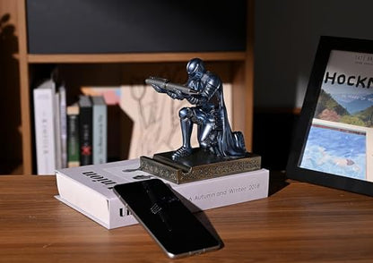 Windbreaker Soldier Knight Pen Holder Personalized Desk Accessory, Mobile Phone & Gaming Controller Holder, Device Stand Gift for Medieval Enthusiasts (Blue) - color: Blue