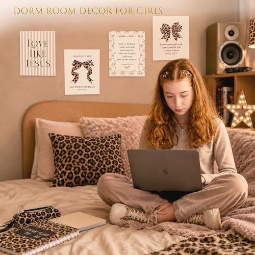 LARTSFRO Coquette Leopard Bow Jesus Wall Art Decor Posters, Y2K Cheetah Leopard Bow Room Bedroom Bathroom Dorm Wall Art Decor Aesthetic for College Teen Girls Gifts, Inspirational Bible Verses Bow Wall Decor, 10x8 Inch Set of 4 Pcs Cheetah Bow Pictures (U