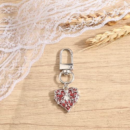Poker Suit Keychain Club Spade Diamond and Heart Keycharms for Women Unique Game Keyring - color: Hearts